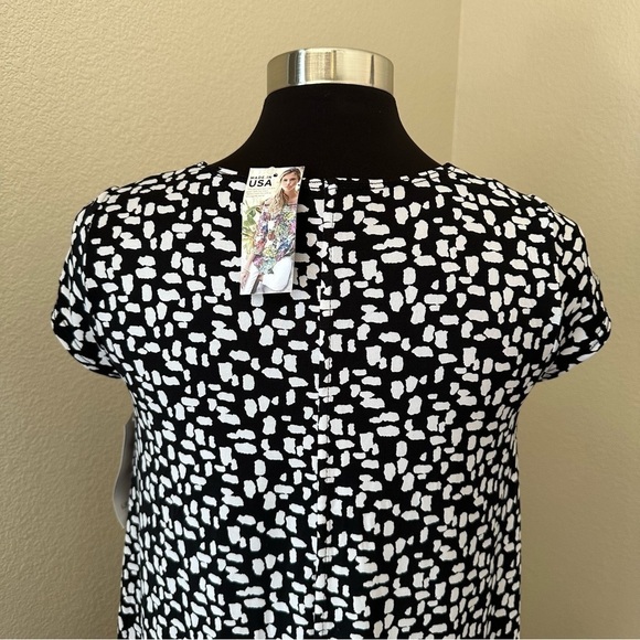 NWT Karen Kane Black White Short Sleeve Shift Dress Size XS - Picture 8 of 11